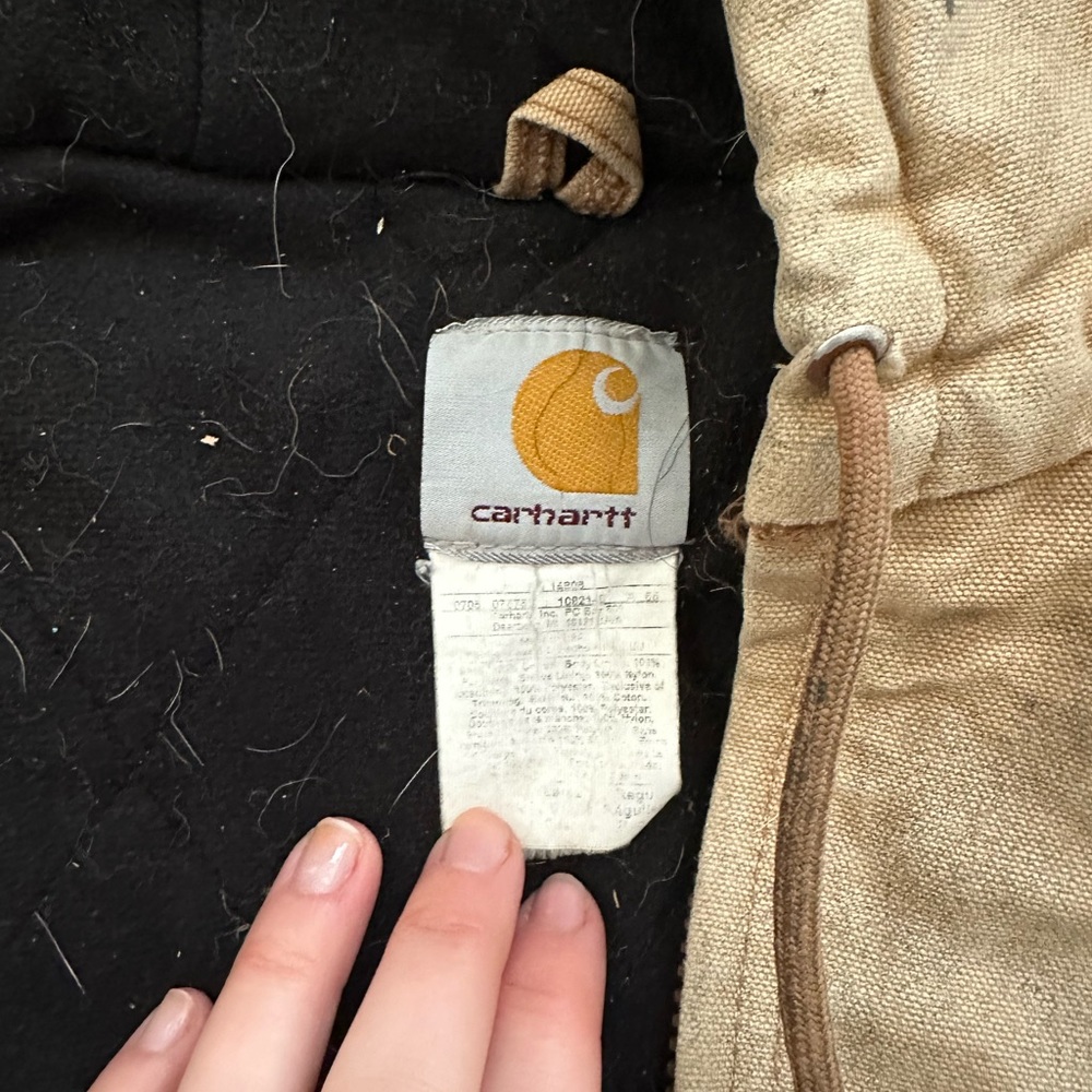 Carhartt jacket - Picture 2 of 4